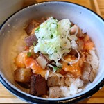 淡麗醤油らぁ麺 鶏松 - 