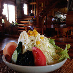 ふーこもっく - 山盛りのサラダ