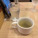 ガスト - 水とランチスープ