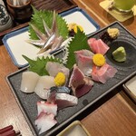 炉端焼 うだつ - 刺身盛り合わせ(1人前)とししゃも刺身