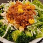 クンメー - ｢サラダ｣！