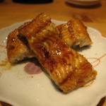 器楽亭 - 鰻のタレ焼き、山葵で