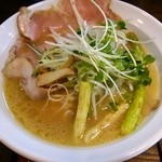 麺69 チキンヒーロー - 鶏中濃