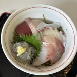 堂ヶ島食堂 - 海鮮漁師丼。酢飯250g