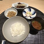 新ばし 星野 - 牛時雨煮　蕪　雑魚　みそ汁