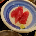 宗平 - マグロ刺し3切れ
