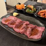 ホルモン・七厘焼 たかだ屋 - 