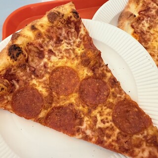 Henry's Pizza Vick TEE&Glass Setヘンリーズ ピザ ディッキーズと大阪のヘンリーズピザによるコラボアイテムが発売