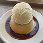 2F coffee - カラメルの海に浮かんだプリン