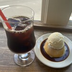 2F coffee - アイスコーヒーとプリン