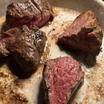 カルネジーオ イースト - 