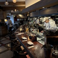 カルネジーオ イースト - 