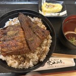 炭火焼うなぎ 東山物産 - 