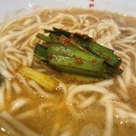 博多豚骨醤油らーめんウチダヤ - にらのせ