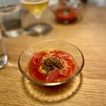 Chinese restaurant KUE - トマトのガスパッチョ仕立てのタンタンメン＋湘南ゴールドのフルーツビール合わせからスタート