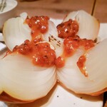 しんぽ - 玉ねぎの丸焼き！上にかかったお味噌も美味しい！