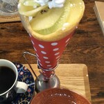 喫茶 あじさい - キウイクレープ