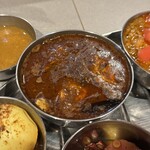 スパイスアンドカレー黄金の風 - 南インド風自家製鶏団子のカレー