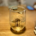 Chinese restaurant KUE - 尾鈴山蒸留所のグラスで、貴重なシングルモルトウィスキーをハイボールで