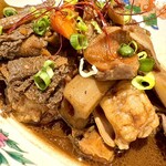 酒々落菜 - 八丁味噌の飛騨牛モツ煮込み