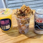 李さんの台湾名物屋台 - 台湾唐揚げ、楊枝甘露、ビール