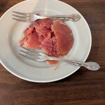 ワインと日本酒 葡萄色 - 生ハム