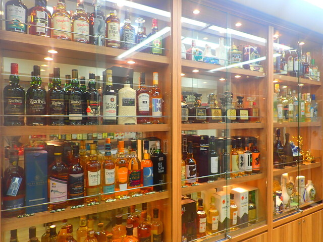 R whisky collection 新宿店 - 新宿西口/バー | 食べログ