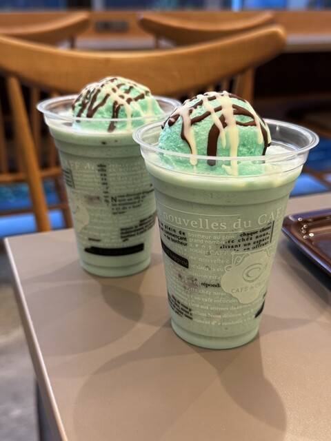 Cafe de Crea Marunochi Myupuraza Ten