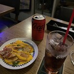 ザ・コーナー ハンバーガー＆サルーン - 