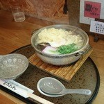 まさむね - 鍋焼きうどん。ほっと、心が和む出汁の味です
