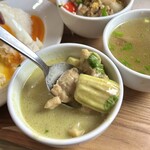 Asian Restaurant SITA - 茄子と鶏肉ほろほろで美味しい