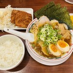 ラーメン 魁力屋 - 料理写真:「ハムカツ定食」319円税込み♫、「京都背脂醤油全部のせラーメン」1,100円税込み♫