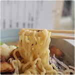 侍 - ぷりぷりな麺