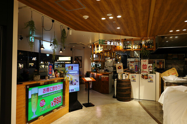 ローカルキッチン レイルズアキタ（LOCAL KITCHEN＿RAILS AKITA） - 秋田（ダイニングバー）の写真