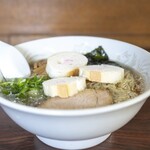 いぶき - 元祖いぶきのラーメン＋麩増し＋大盛り（メニュー上は1,000円＋100円＋200円）。