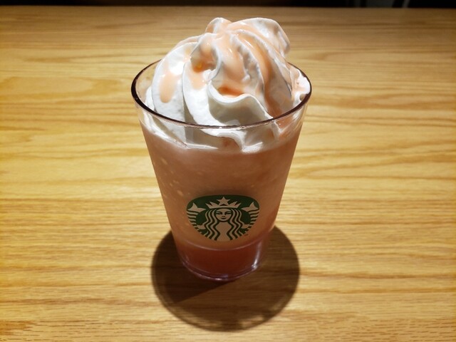 STARBUCKS COFFEE Sakaisuji Honmachi Ten photo 2