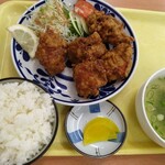 未来屋 - 唐揚げ定食