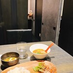 くずしわしょく 香季庵 - 個室の扉は開いてます