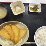 魚市場食堂 - 鯵フライ定食