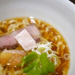 らーめん かねかつ - しょうゆらーめん1100円