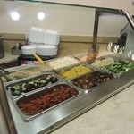 Yummy Korean BBQ - 選べるおかずをみても毎回悩む…