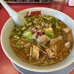 山岡家 - 期間限定スタミナもつ醤油ラーメン980円税込背脂多め