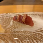 金澤 鮨 洋次郎 - 一の箱から　まぐろ