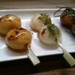 31466854 - みたらし、つけやきしょうゆ、あおさ白味噌