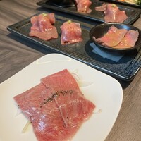 近江うし焼肉 にくTATSU 日本橋室町店 - 