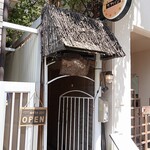 西インドスパイス ガヤバジ - お店入口