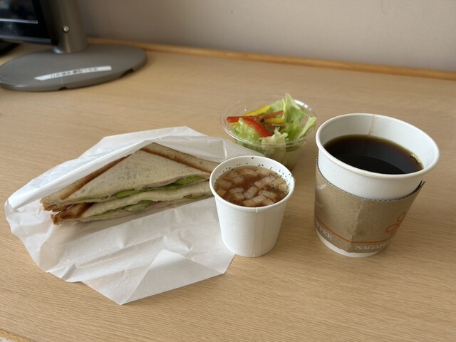 ナガハマコーヒー 秋田赤十字病院店 &ndash; 落ち着くカフェでリラックス