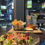 バーアンドダイニング トレント - 