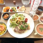 スペインバル PALLO - 豚肩ロースのグリル〜自家製ロメスコソース〜のランチ