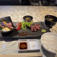 神戸牛 八坐和 阪急三宮店 - 